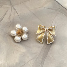 Load image into Gallery viewer, Amherst Brooch