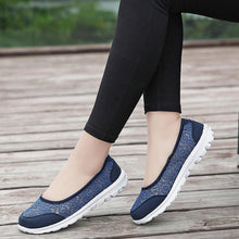 Load image into Gallery viewer, Women's Lace Screen Breathable Net Flat Shoes