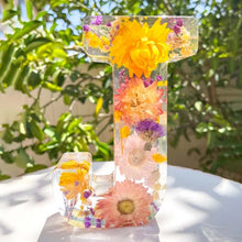 Load image into Gallery viewer, Dried Flower Letters Night Light