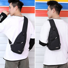Load image into Gallery viewer, Men&#39;s fashion chest bag