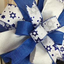 Load image into Gallery viewer, Blue and White Wreath