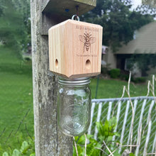 Load image into Gallery viewer, Best Carpenter Bee Trap