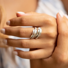 Load image into Gallery viewer, Angel Feather Ring