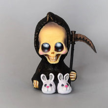 Load image into Gallery viewer, Halloween Mini Statue Decoration