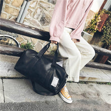 Load image into Gallery viewer, Lightweight waterproof travel bag