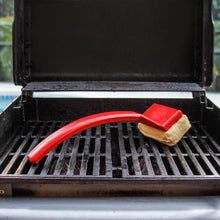 Load image into Gallery viewer, Grill Brush