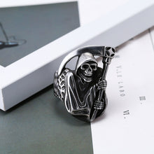 Load image into Gallery viewer, Vintage Rugged Skull Rings