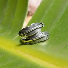 Load image into Gallery viewer, Angel Feather Ring