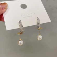 Load image into Gallery viewer, Diamond Pearl Dream Earrings