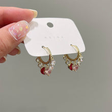 Load image into Gallery viewer, Shiny Diamon Drop Earrings