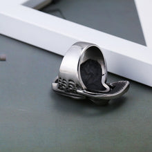 Load image into Gallery viewer, Vintage Rugged Skull Rings