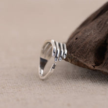 Load image into Gallery viewer, Vintage Simple Hand Ring
