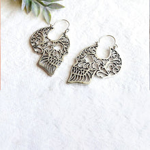 Load image into Gallery viewer, Skull Hallow Drop Earrings