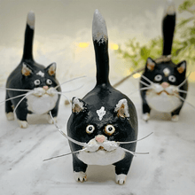 Load image into Gallery viewer, Kitty Miniature Sculpture