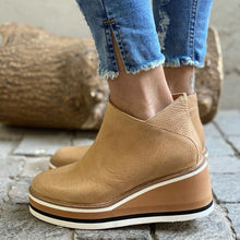 Load image into Gallery viewer, Platform Heeled Boots with Zipper