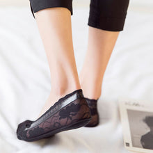 Load image into Gallery viewer, Women's Lace Low Cut Non Slip Socks