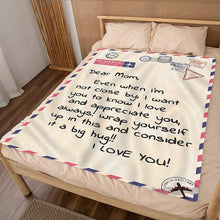Load image into Gallery viewer, Personalized Mom/Dad Letter Blanket