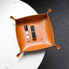 Load image into Gallery viewer, Jewelry Key Storage Tray