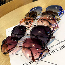 Load image into Gallery viewer, UV Protection Diamond Sunglasses