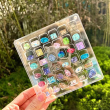 Load image into Gallery viewer, Acrylic Magnetic Seashell Display Box