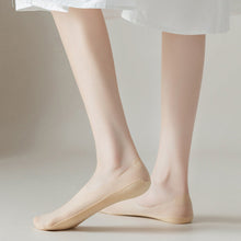 Load image into Gallery viewer, Invisible Ice Silk Breathable Socks