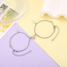 Load image into Gallery viewer, Magnetic Heart Bracelet Set