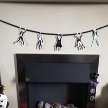 Load image into Gallery viewer, Santa Carla Vampires Garland Horror Decoration