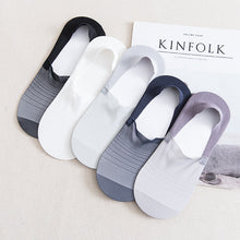Load image into Gallery viewer, Men's Invisible Ice Silk Boat Socks