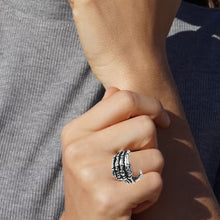 Load image into Gallery viewer, Punk Style Skull Finger Ring