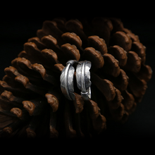Load image into Gallery viewer, Angel Feather Ring
