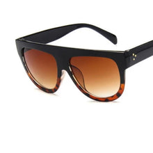 Load image into Gallery viewer, Women Classic Oversized Luxury Gradient Shield-Shaped Sunglasses