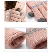 Load image into Gallery viewer, Elk Snowflake Printed Knitted Touchscreen Glove