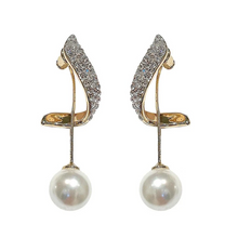 Load image into Gallery viewer, Diamond Pearl Dream Earrings