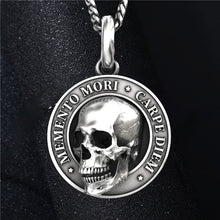 Load image into Gallery viewer, Skull Pendant
