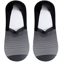 Load image into Gallery viewer, Men's Invisible Ice Silk Boat Socks