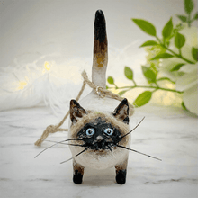 Load image into Gallery viewer, Kitty Miniature Sculpture