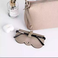 Load image into Gallery viewer, Fashion Sunglasses Case