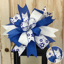 Load image into Gallery viewer, Blue and White Wreath
