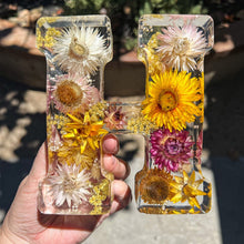 Load image into Gallery viewer, Dried Flower Letters Night Light